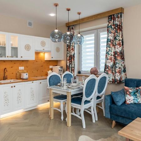 Bunia W Zakopanem Z Jacuzzi Apartman Kültér fotó