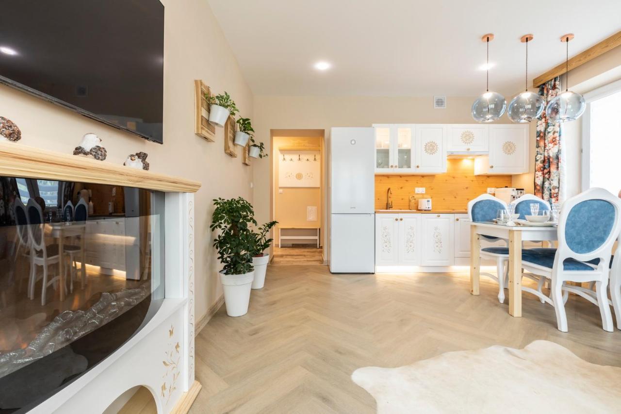 Bunia W Zakopanem Z Jacuzzi Apartman Kültér fotó